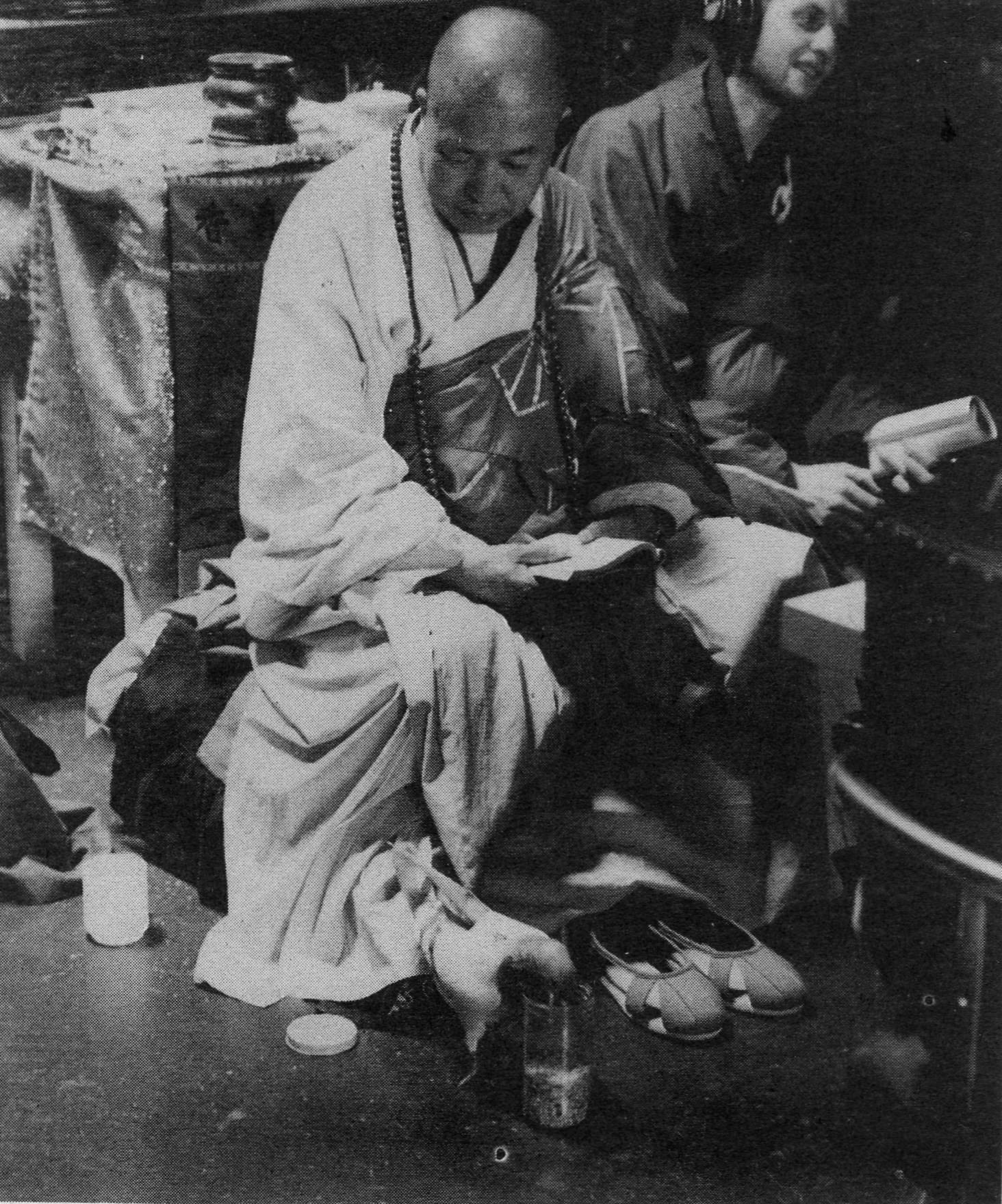 �����Ϻ���׷˼����ר��2 - �����û� ͷ���м���In Memory of the Venerable Master Hsuan Huan - Transformation of a Bodhisattva,