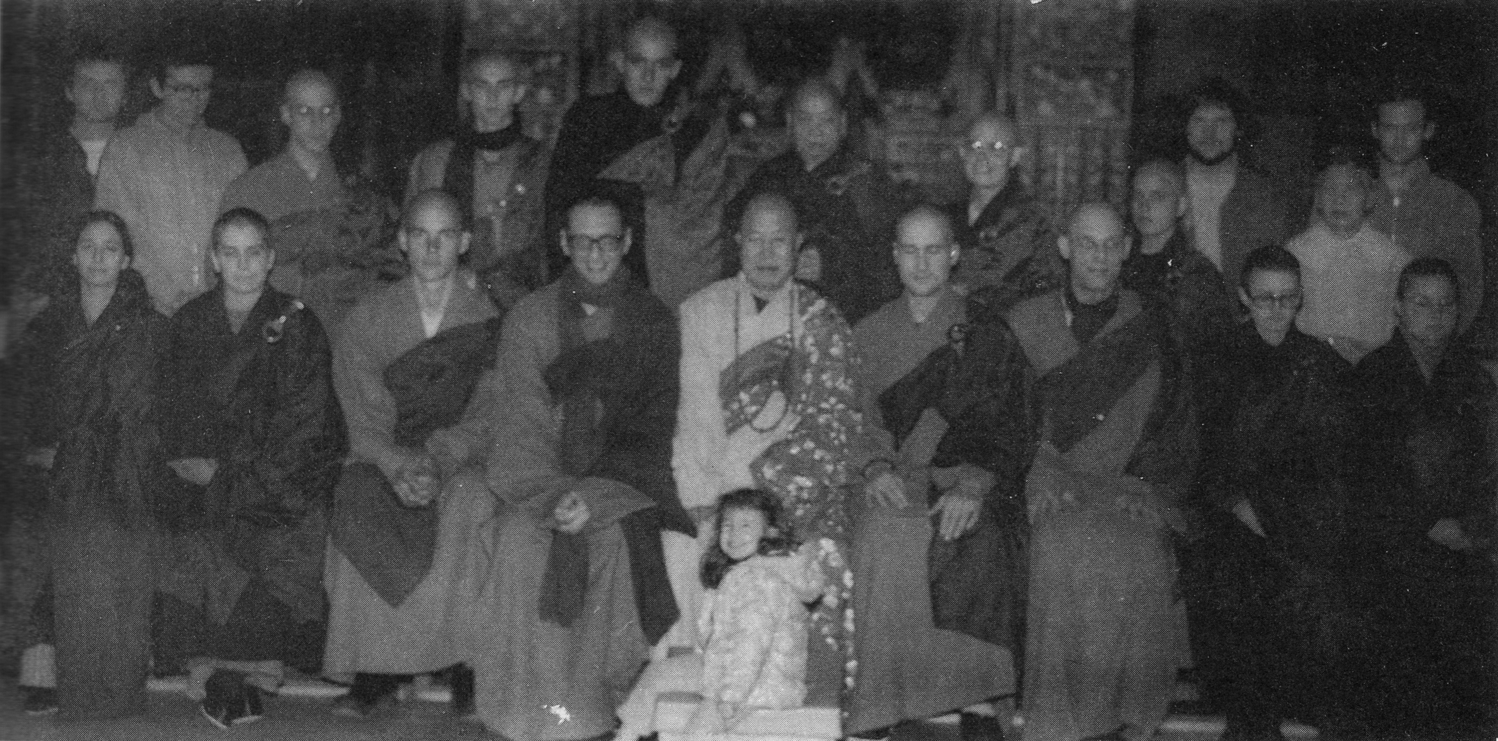 �����Ϻ���׷˼����ר��2 - �����û� ͷ���м���In Memory of the Venerable Master Hsuan Huan - Transformation of a Bodhisattva,