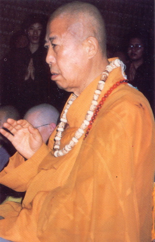 宣化老和尚追思纪念专集 - 照片选辑．In Memory of the Venerable Master Hsuan Huan - Photographs