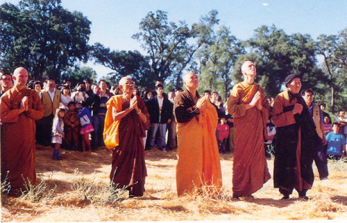 宣化老和尚追思纪念专集 - 照片选辑．In Memory of the Venerable Master Hsuan Huan - Photographs